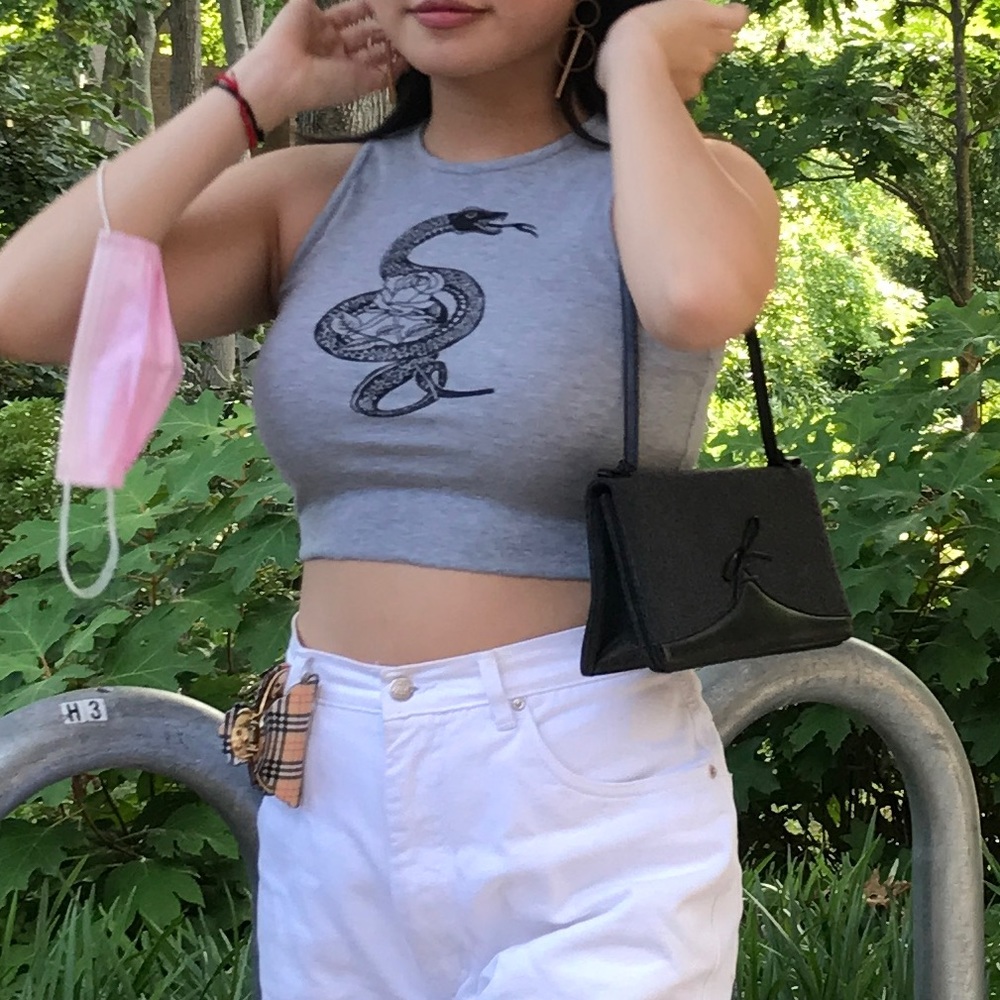 Gray grudge crop top